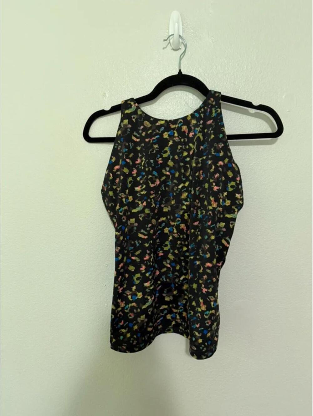Athleta swim top size medium no pads
